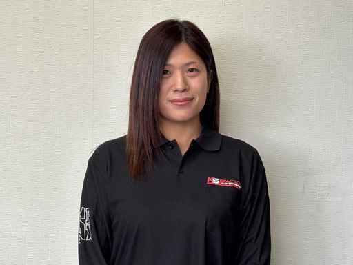石井菜穂