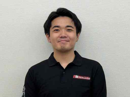 村里友弥