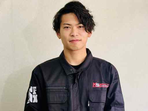 山本智弥