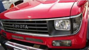 【ランクル70系プラド】ライト類を一式交換！スモーク仕様で精悍なフェイスに