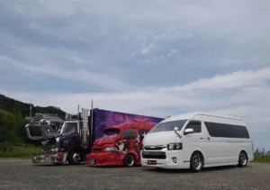 鯉箱会広島ハイエースワイドスーパーロング福岡市