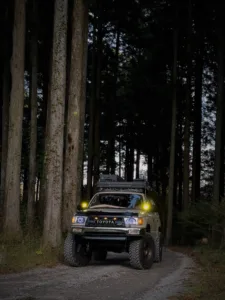 se-ya-ハイラックスサーフ185-山梨県林道